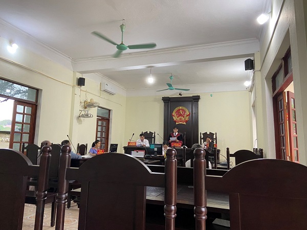 Viện KSND và Tòa án ND thành phố Điện Biên phủ mở phiên tòa xét xử  “Tranh chấp quyền sử dụng đất và tranh chấp về chia thừa kế tài sản”