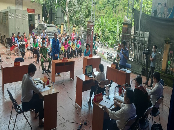Viện KSND huyện Mường Chà phối hợp xét xử lưu động tại UBND xã Huổi Lèng, huyện Mường Chà, tỉnh Điện Biên