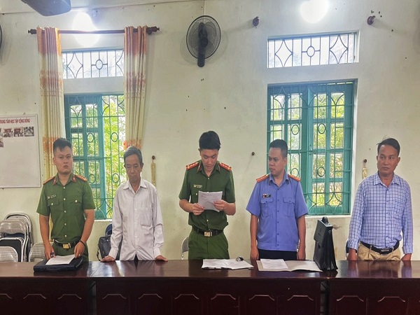 Bắt trưởng thôn Chế Biến, xã Thanh Luông, huyện Điện Biên về tội Tham ô tài sản